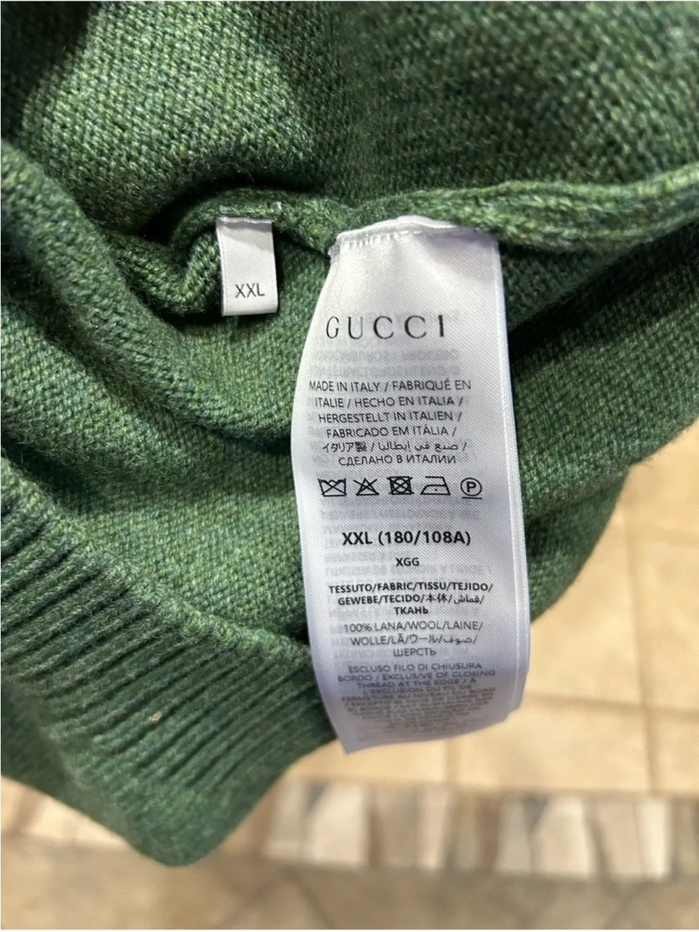 Men’s Gucci, green felted wool crewneck gold logo sweater size XXL made in Italy